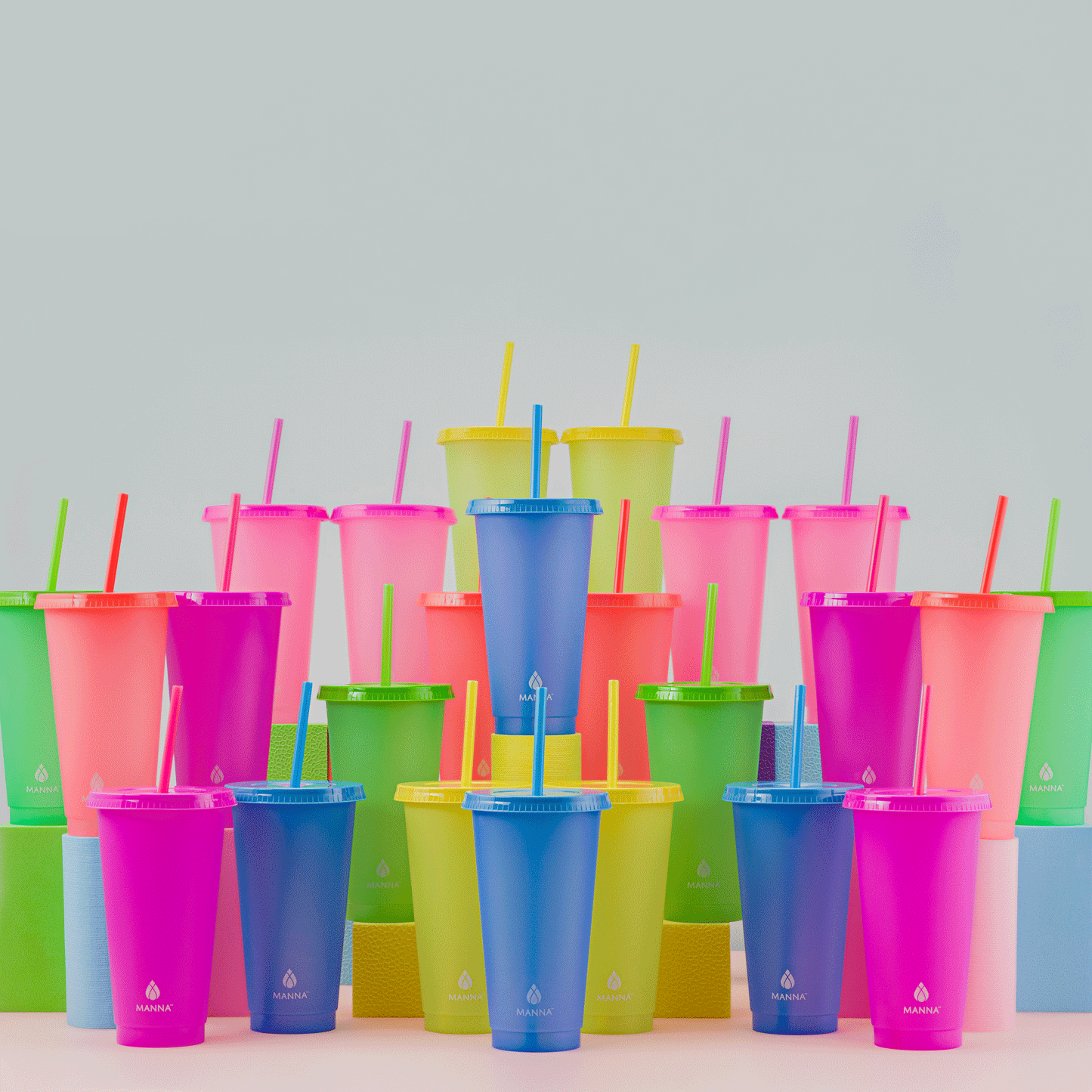 24-piece-original-color-changing-cup-set-z8 A0029811.gif