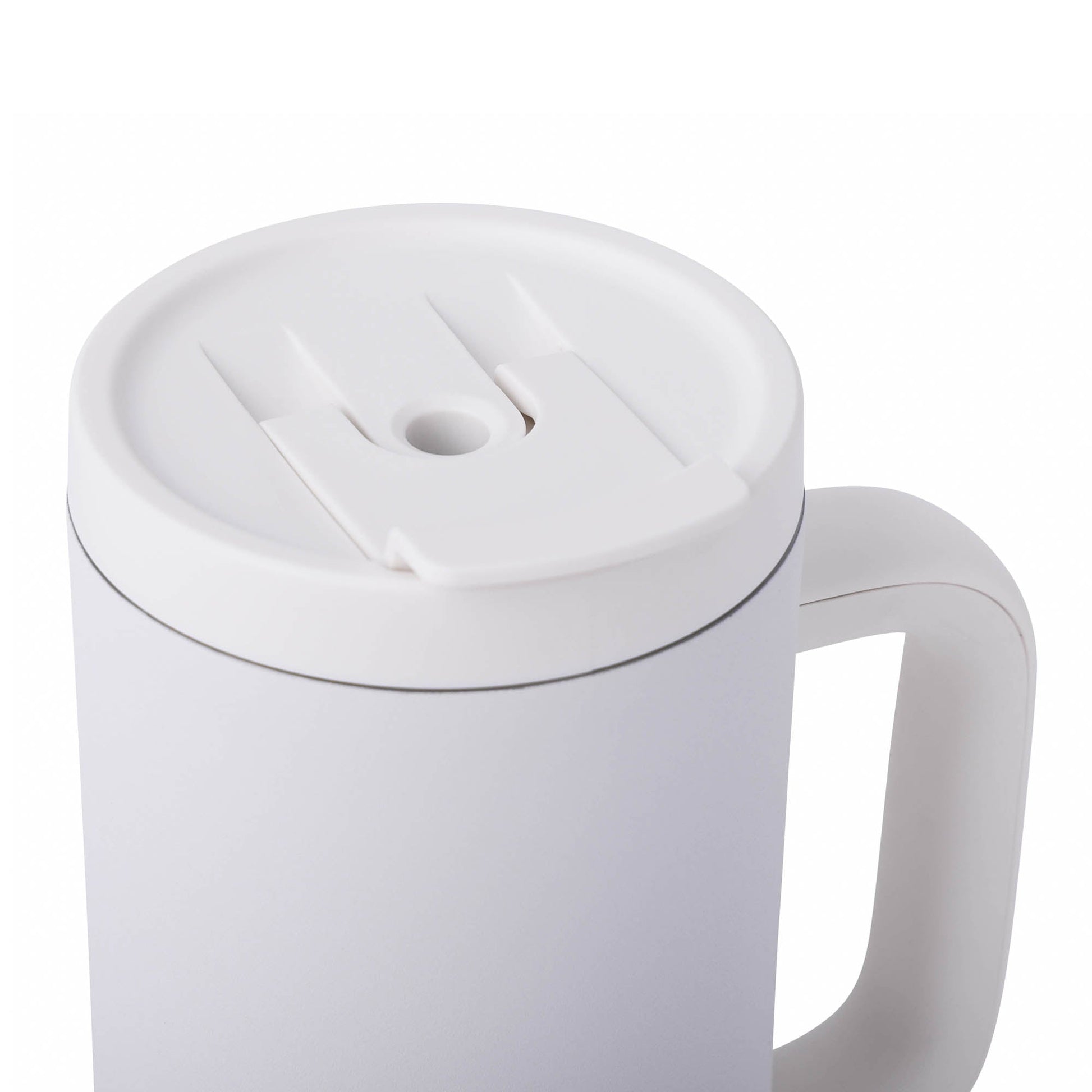 40-oz-leisure-tumbler-c1 CoreHome_MannaHydration_Whites_Raw-42.jpg